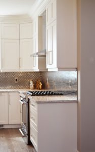 white clean kitchen